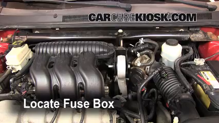 2005 Ford Five Hundred SEL 3.0L V6 Fuse (Engine) Check